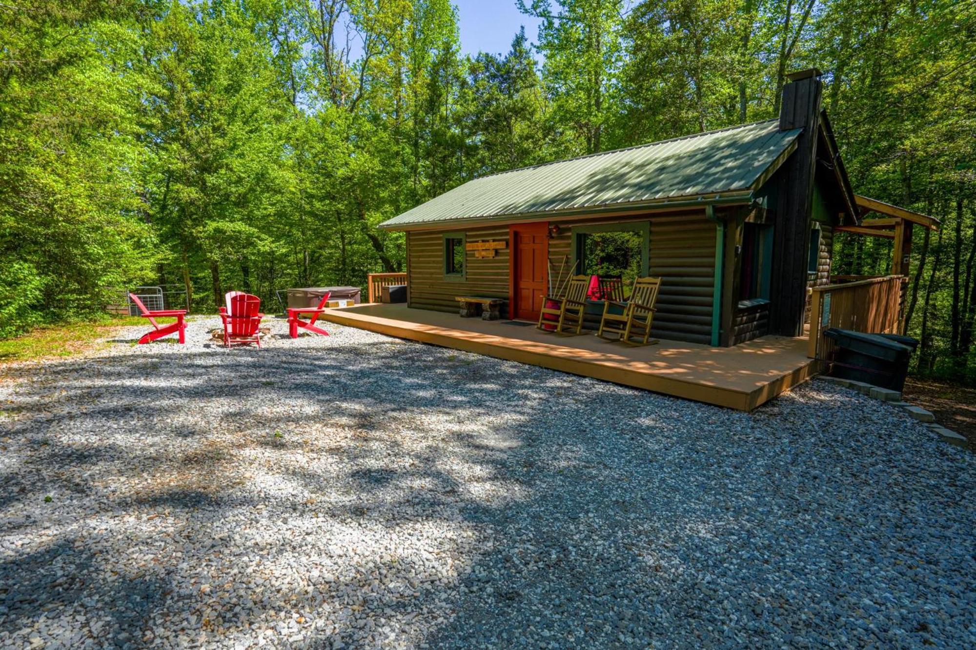 The Big Little Cabin - Hot Tub & Playground Dahlonega Εξωτερικό φωτογραφία