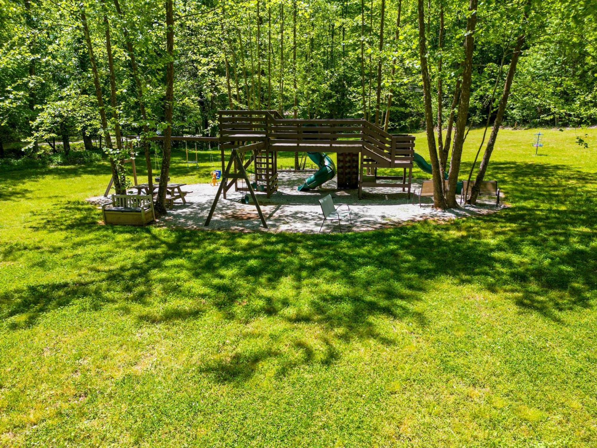 The Big Little Cabin - Hot Tub & Playground Dahlonega Εξωτερικό φωτογραφία