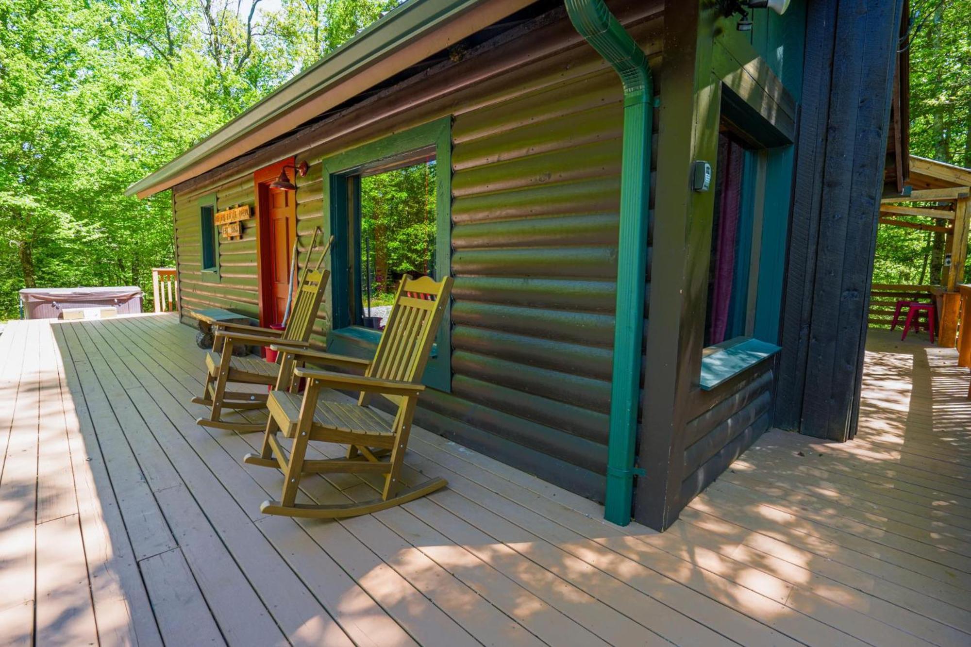 The Big Little Cabin - Hot Tub & Playground Dahlonega Εξωτερικό φωτογραφία